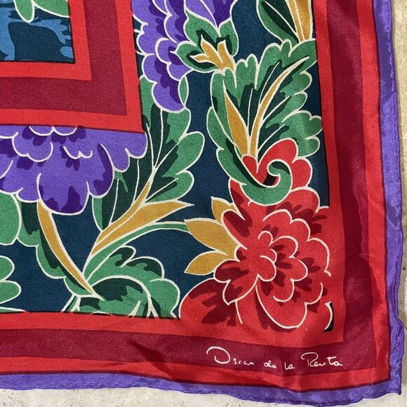 Oscar de la Renta Silk Scarf Floral Luxury Designer 80s Glam Grandma VINTAGE - Picture 4 of 5